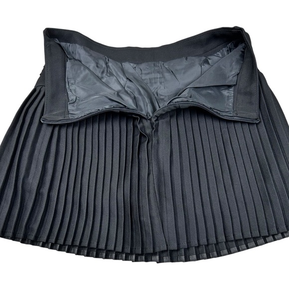 Pleated black mini skirt, Small, flared, lined, office, gothic Streetwear, NWT - Picture 5 of 6